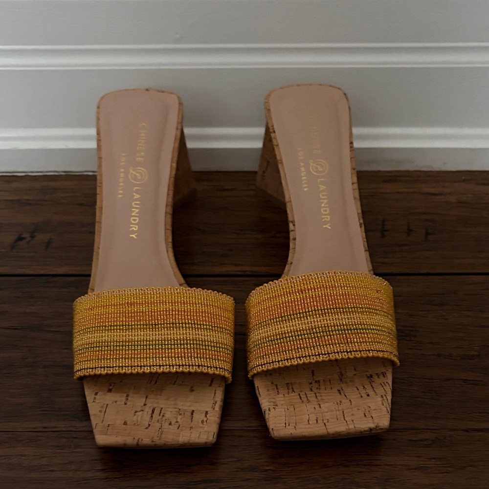 Chinese Laundry Yellow Heels *NEVER WORN*
